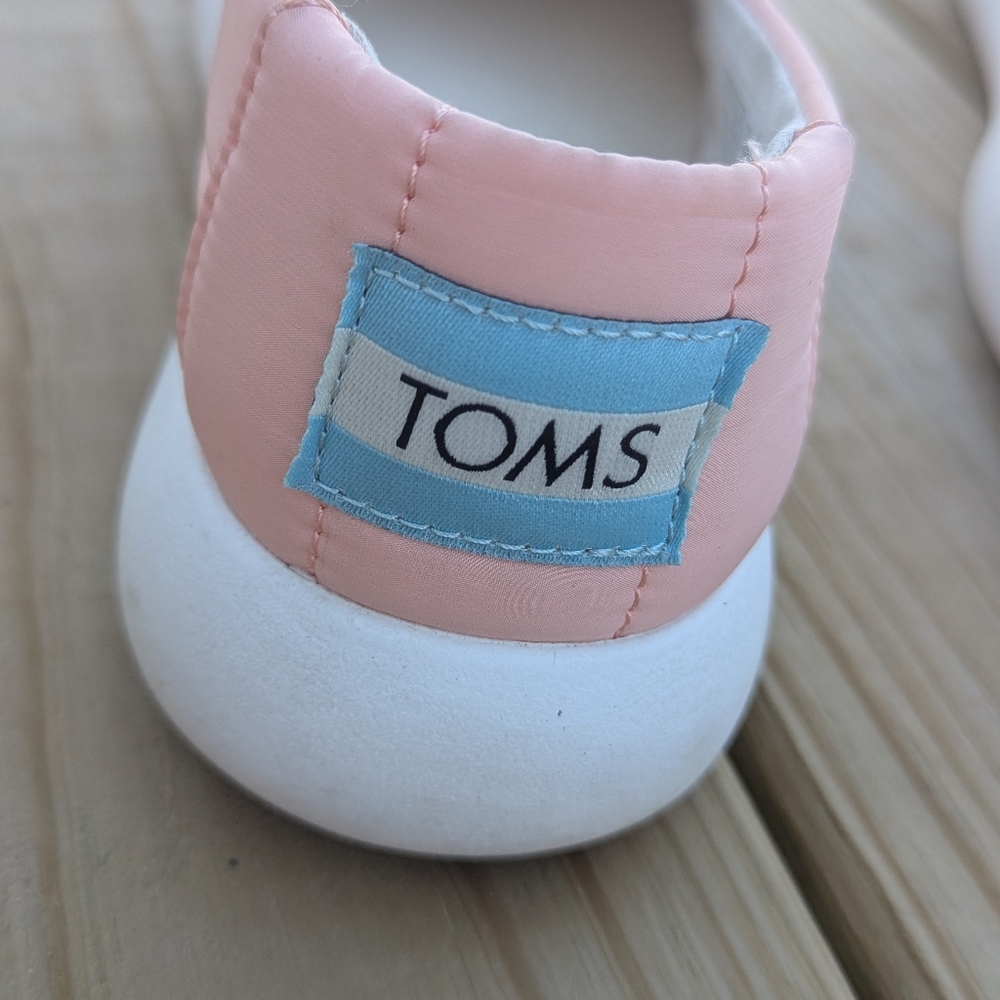 Toms Alpargata Mallow Peach Quilted Slip On Flats Size 6 - Picture 8 of 9